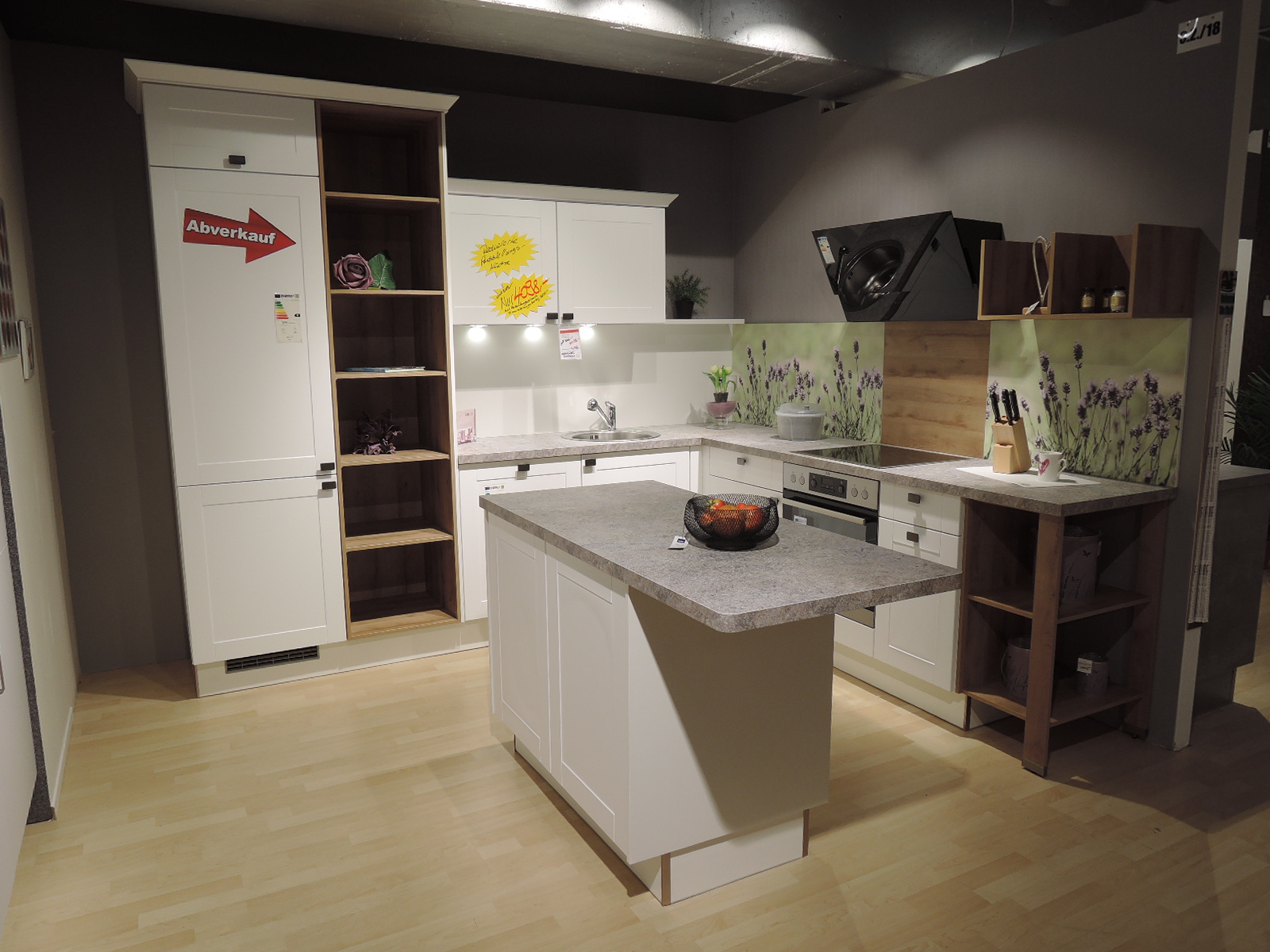 Blick auf die Ausstellungsküche PN 435, 180471, der Marke Modulform