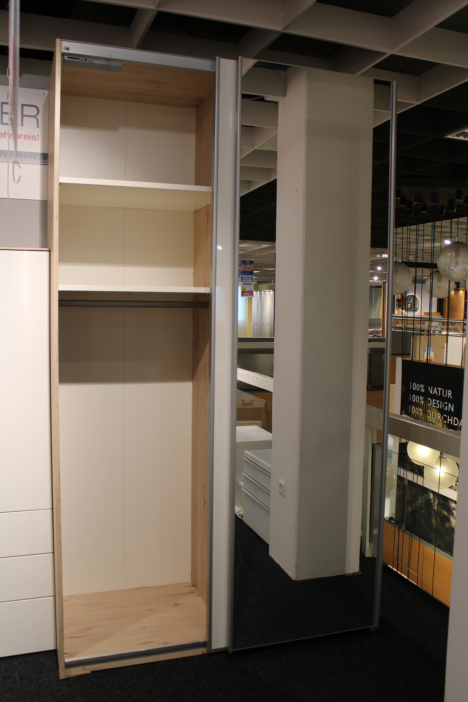 Schwebetürenschrank  Schlüter 